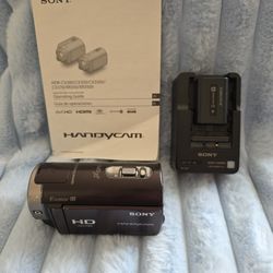 
📹 Sony Handycam HDR-CX350V HD Camcorder + Battery & Charger – $105