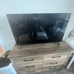 Roku Flat Screen Tv