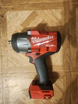 Milwaukee M18 FUEL 1/2" High Torque Impact Wrench
