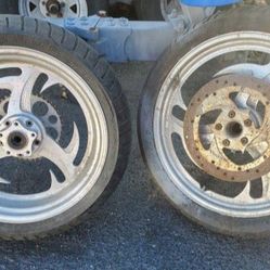 honda shadow 06 fit 02 up model and years shadow custom wheels STREET GLIDE nice wheel 17 with 190 tire rear, front 19 no good tires good for other pr