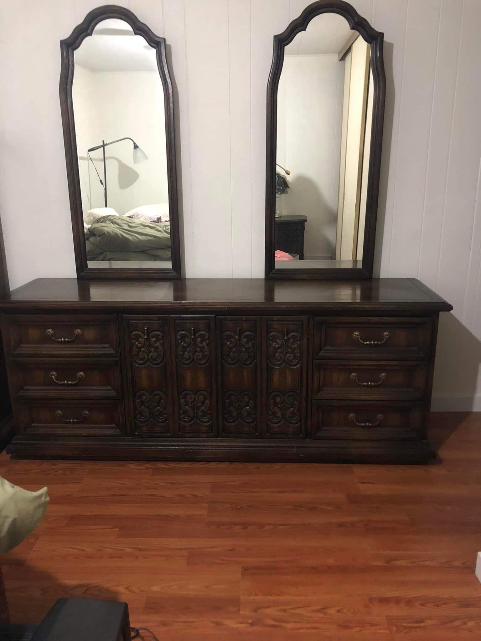 Free Antique Dressers