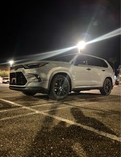 Toyota Grand Highlander SUV