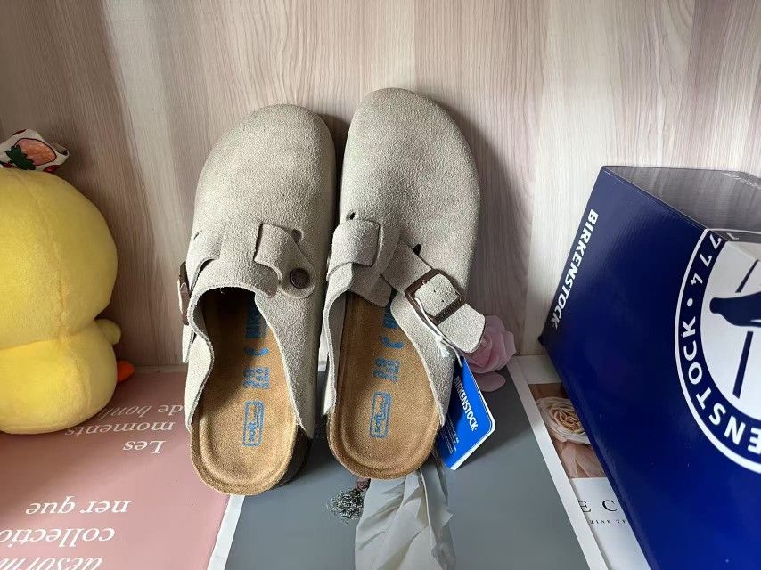 Women's Birkenstock Boston Narrow Fit Taupe Suede Shoes
