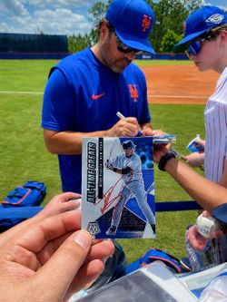 Mike Piazza In-Person Signed Mosaic All-Time Greats Card — Bold Red Autograph