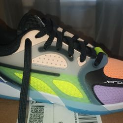 Womens Heir Basketball Jordans Size 8.5