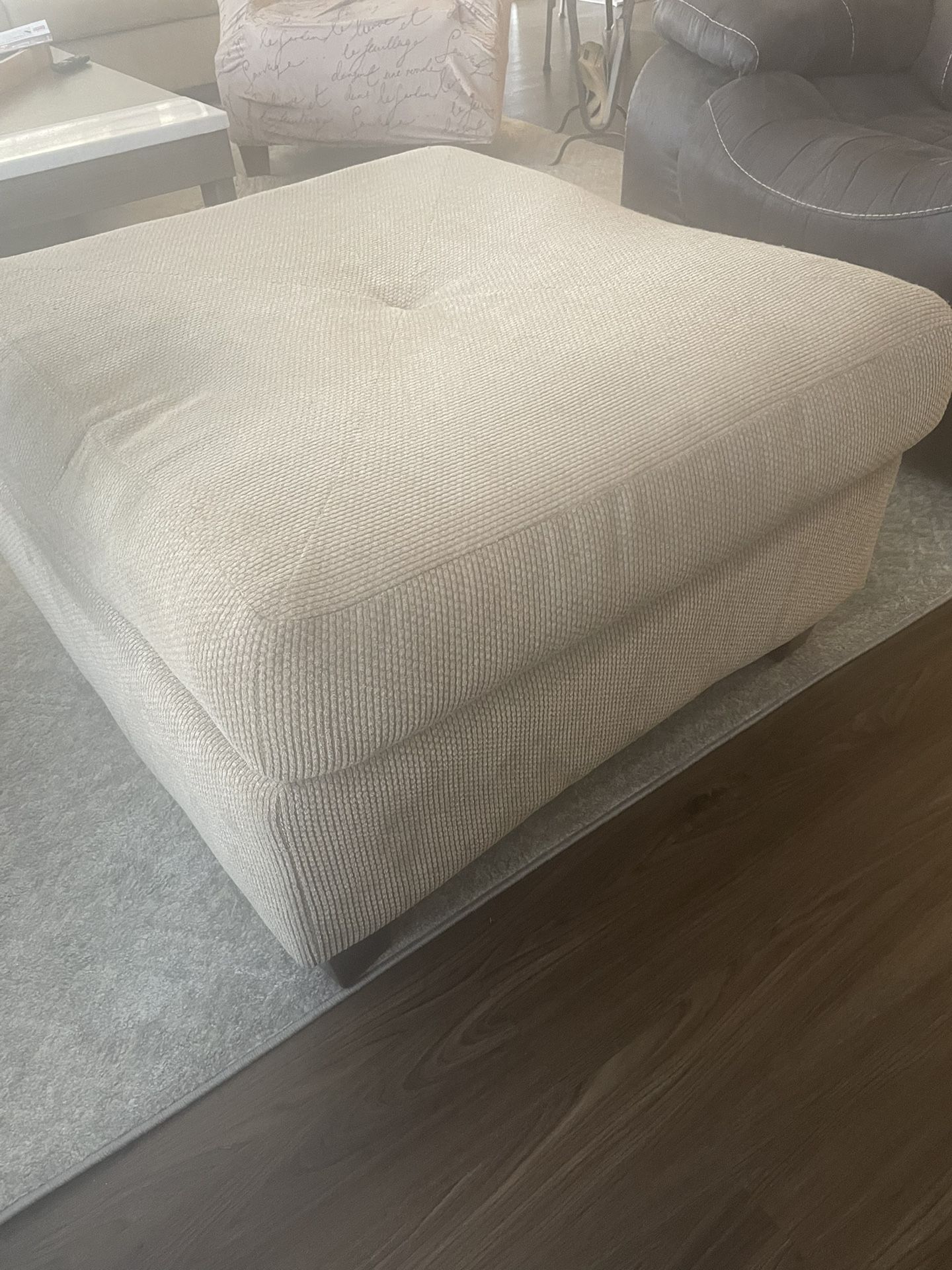 Free Ottoman