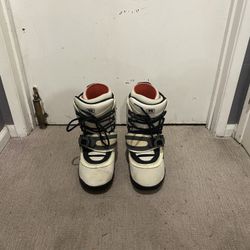 Men’s Snowboard Boots - Size 8