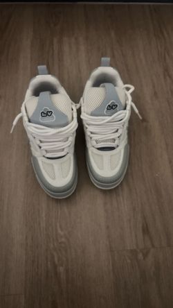 White L and V Skates