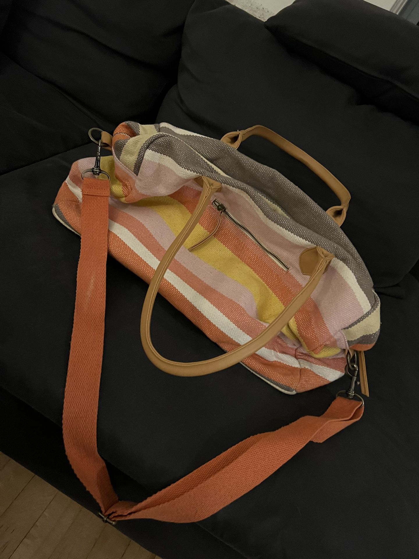 Universal Threads Weekender Duffle Bag