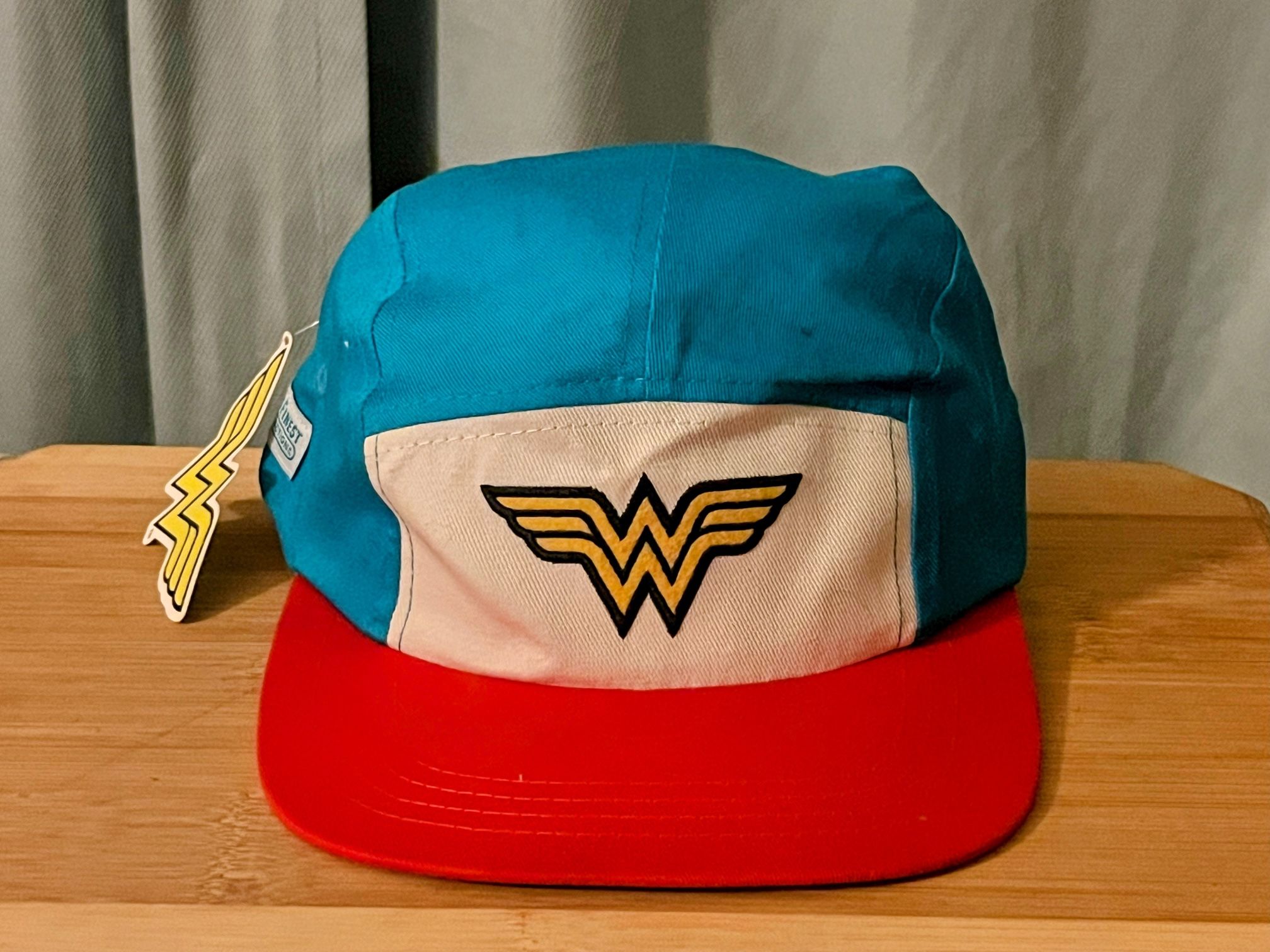 NWT DC Comics Wonder Woman Worlds Finest Collection 5 Panel Baseball