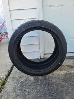 245/45/R18 TIRE