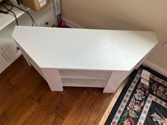 FREE tv stand