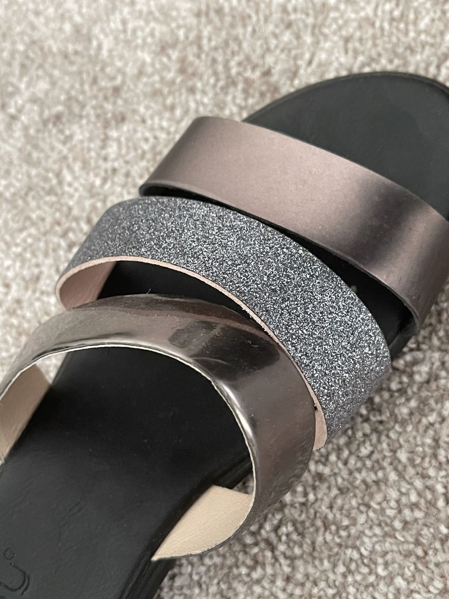 Sandal