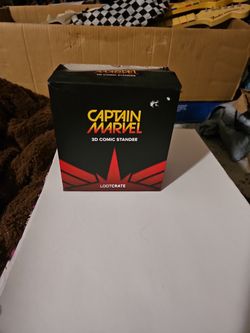 Captain Marvel Lootcrate Display