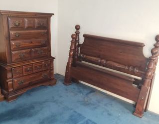 Queen Bedroom Set