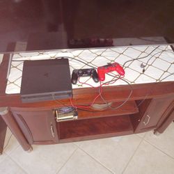 Playstation 4 console 2 controllers 15 games