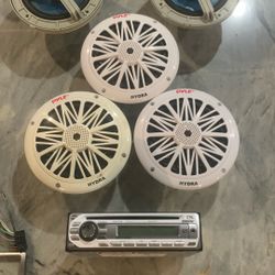 Marine Receiver With Speakers .