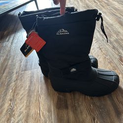 New! Men’s Snow Boots Waterproof 
