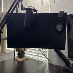 Monitor Set Up 