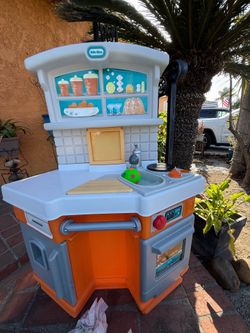 Little tikes play kitchen