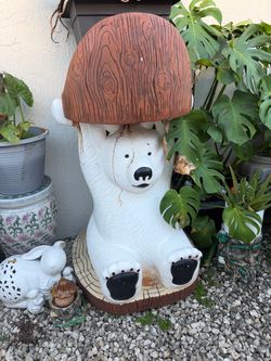 Outdoor Bear decoration / chair
