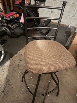 2 Metal Bar Stool with Upholstered Seat