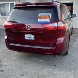 2015 Toyota Sienna