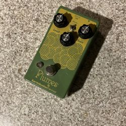 Plumes Small Signal Shredder 