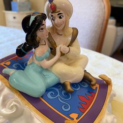 Disney’s Aladdin Musical Figurine “A Whole New World”