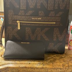 Large MK Tote With Wallet 