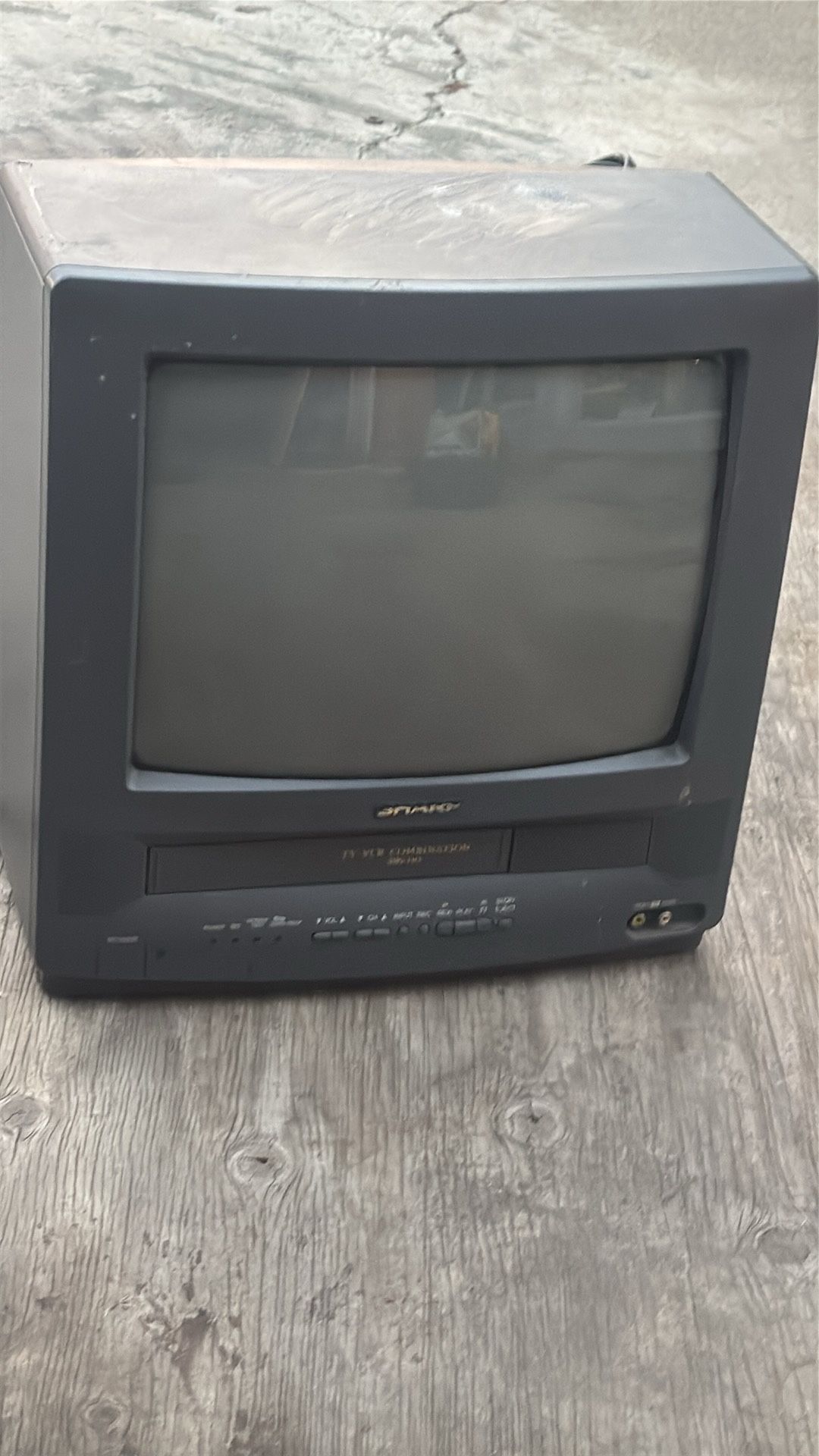 Tv/vcr Combo 13” Sharp