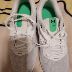 Under Armor Woman