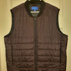 APT .9 Burgundy Puffer Vest Size XL 