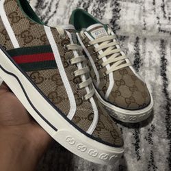 Gucci Size 7
