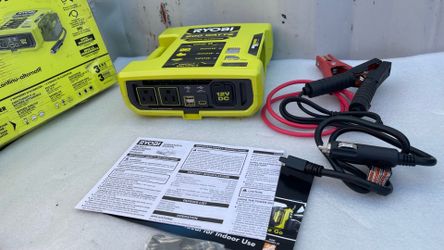 RYOBI ONE+ 18V 800-Watt Max 12V Automotive Power Inverter with Dual USB Ports type C