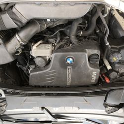 Bmw X1 Sdrive 28i 2015  E84 Full 17k Engine / Part Out  And Part Out