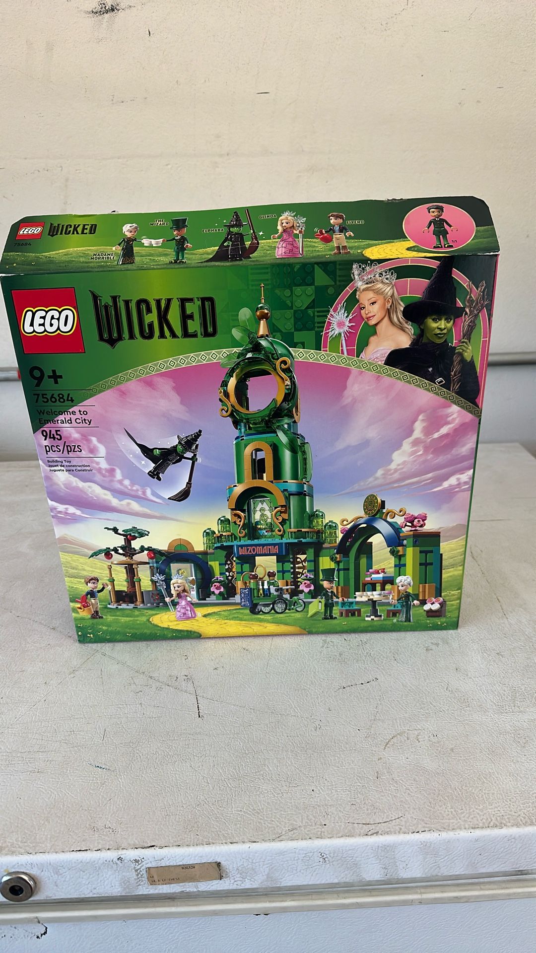 Lego Wicked #75684 Ages 9+ Complete