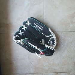 Rawling Softball Glove