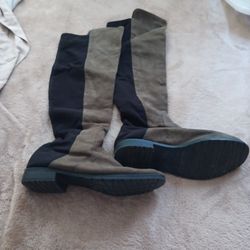Unisa Size 7 Thigh High Olive And Black Boots In Nice Condition