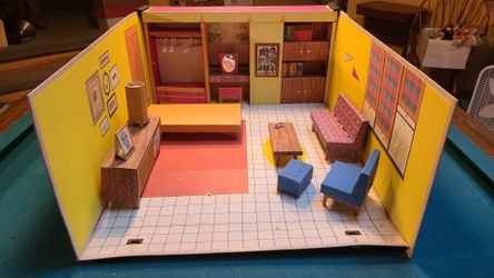 BARBIE-original Barbie Dream house