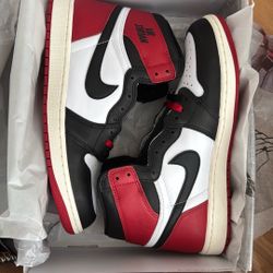 Jordan 1 High Black Toe 
