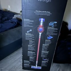 Dyson Vacuum 