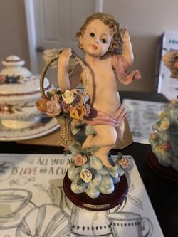 Angels  Statue 