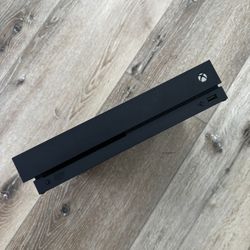 XBOX ONE X 