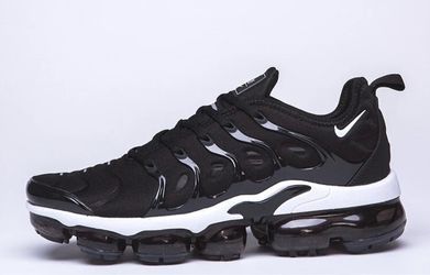 Men nike vapormax plus message me your size