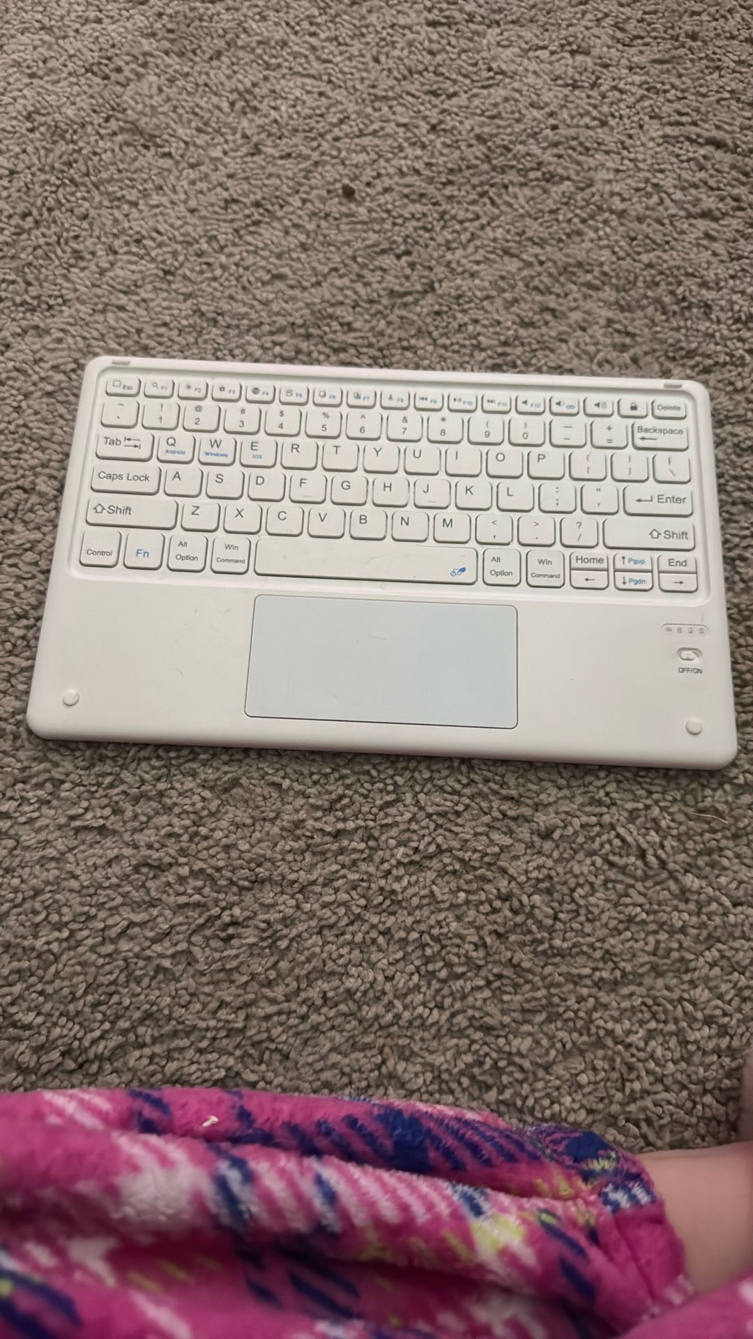 Bluetooth keyboard for ipad