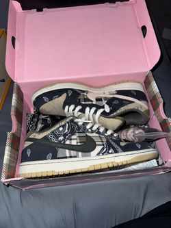 Nike dunk sb Travis Scott