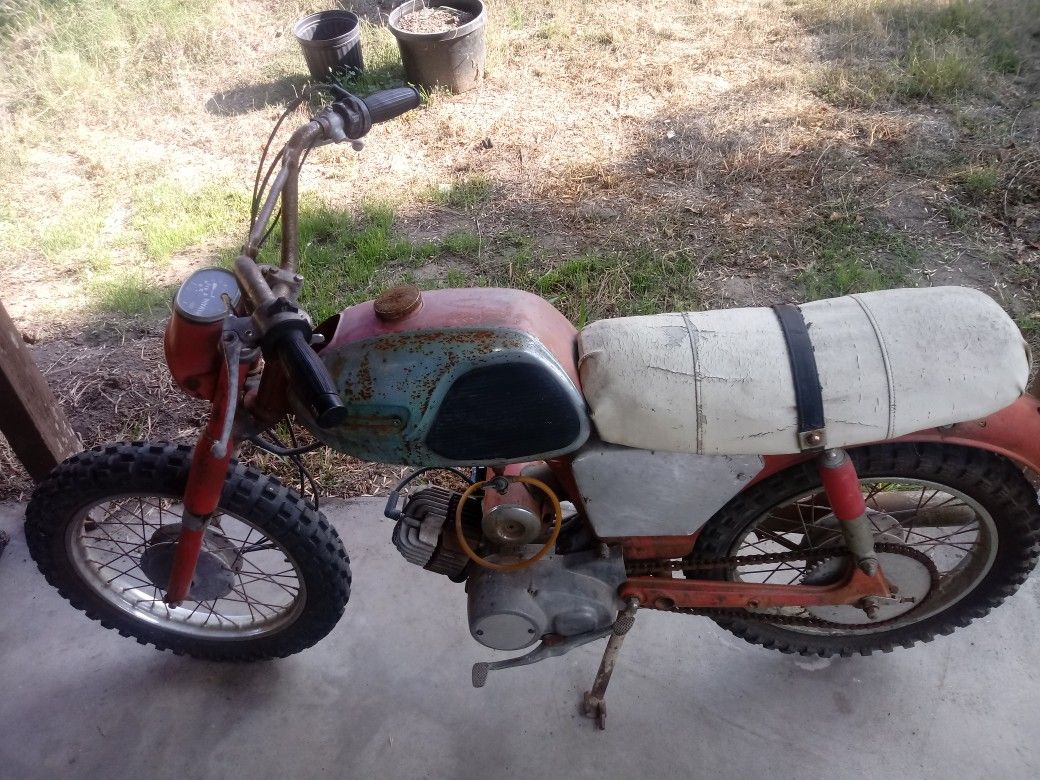 1963 Yamaha YG1