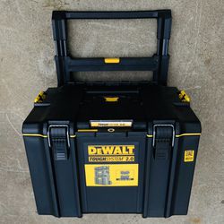 New DeWalt Tough System 2.0 Rolling Tool Box