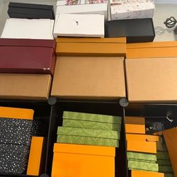 DESIGNER WOMEN HANDBAGS QUALITY 1.1 (READ THE DESCRIPTION 